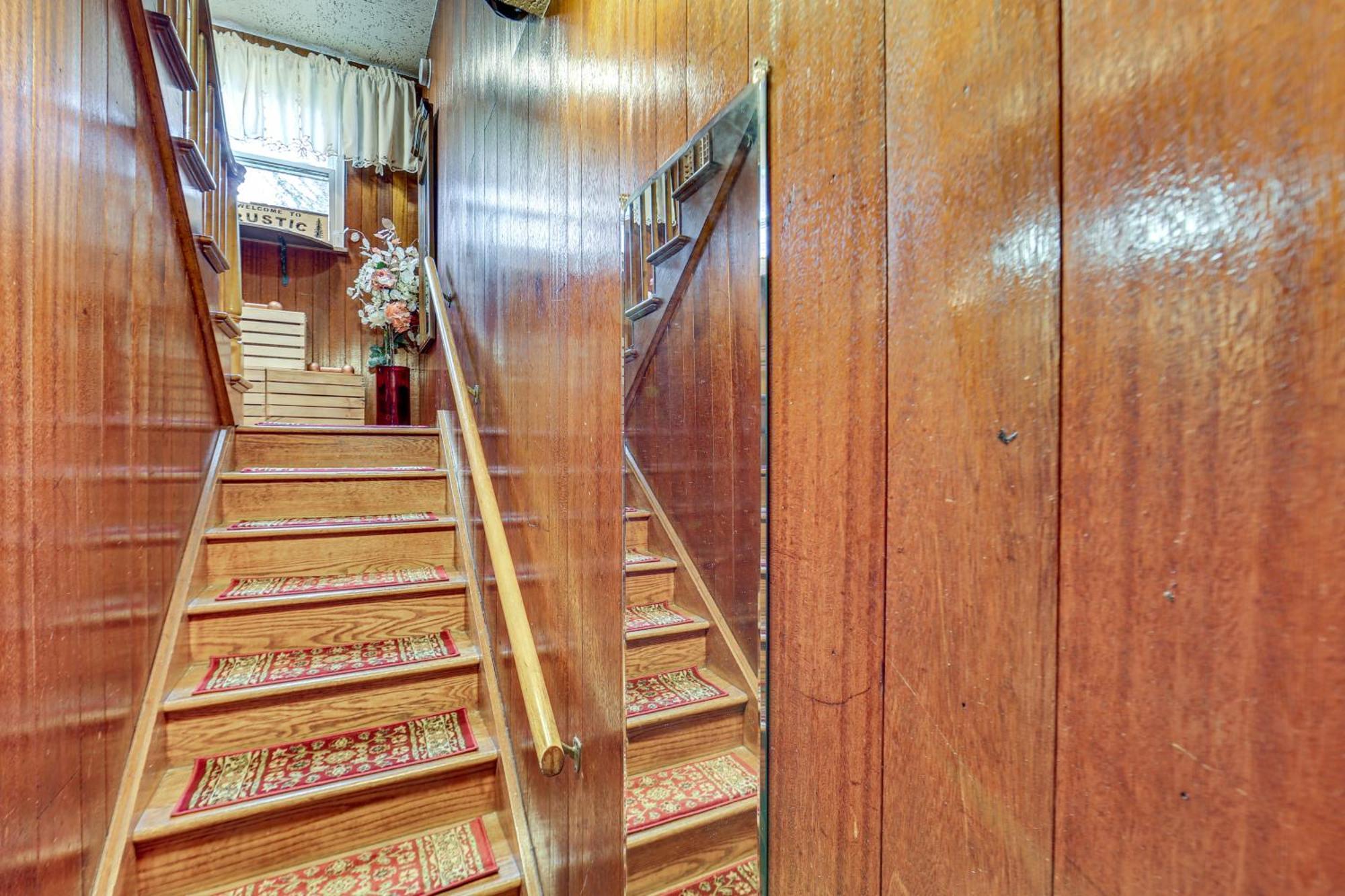 Rustic Chic Retreat 4 Mi To Kennywood! * West Mifflin