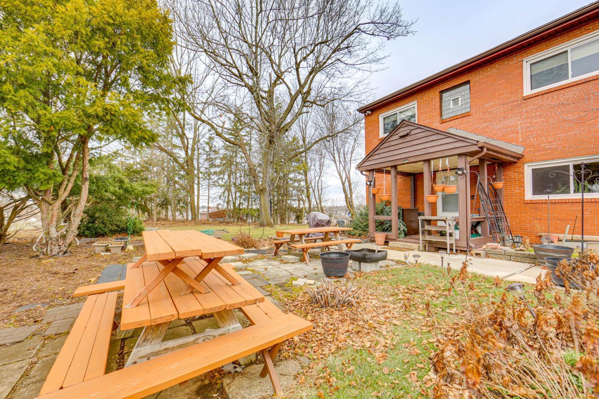 Rustic Chic Retreat 4 Mi To Kennywood! Holiday home West Mifflin